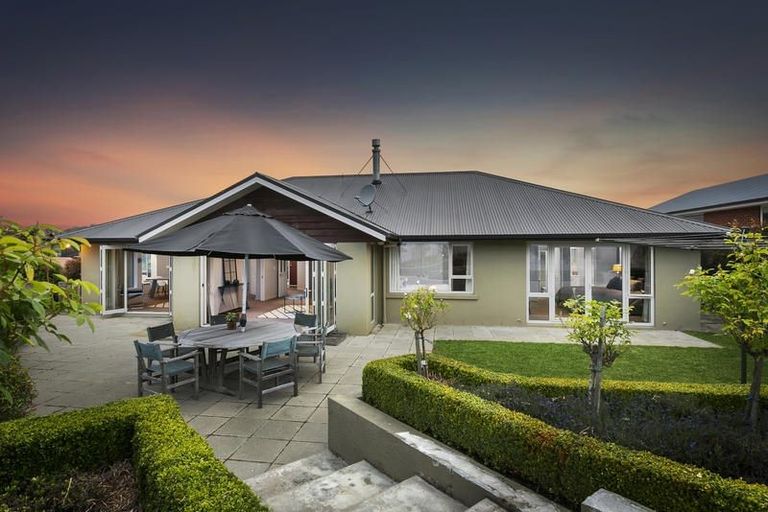 Photo of property in 9 Sunninghurst Drive, Fairfield, Dunedin, 9018