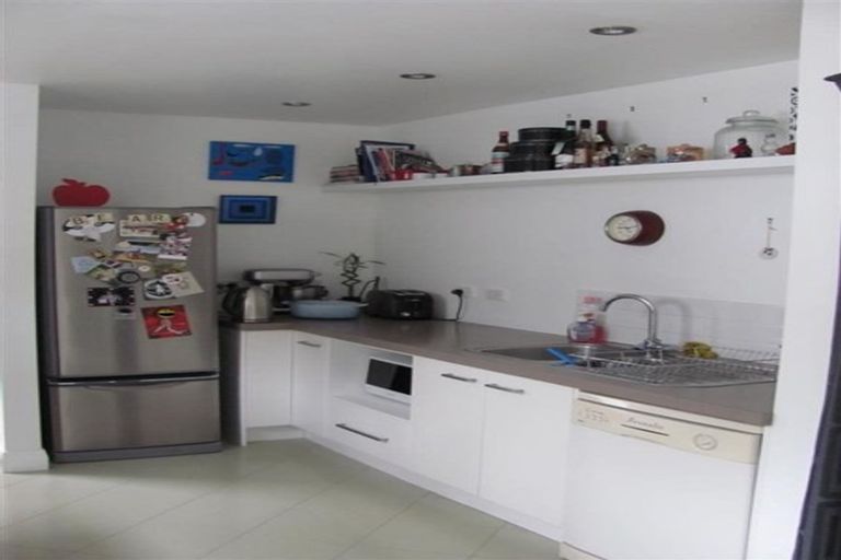 Photo of property in 2 Melrose Crescent, Melrose, Wellington, 6023