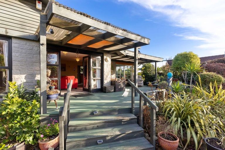 Photo of property in 17 Ingrid Street, Parklands, Christchurch, 8083