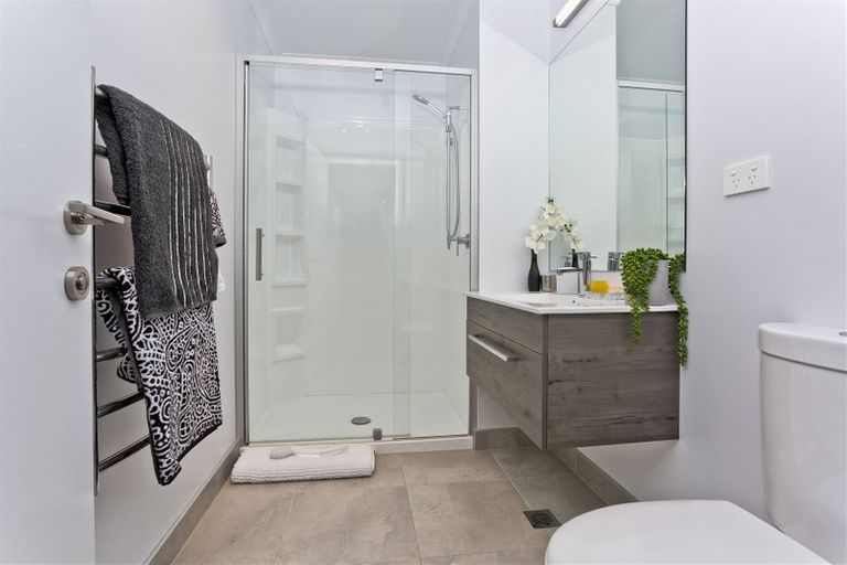 Photo of property in 76 Bomb Point Drive, Hobsonville, Auckland, 0616