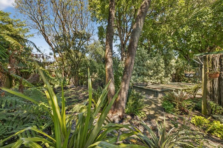 Photo of property in 11 Bevington Street, Avonhead, Christchurch, 8042