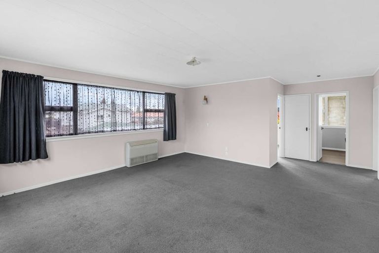 Photo of property in 2 Milton Street, Gore, 9710