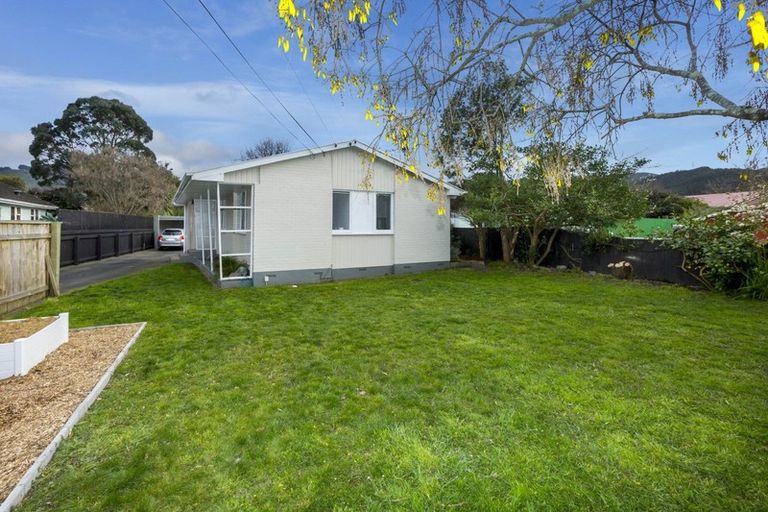 Photo of property in 16a Maher Street, Elderslea, Upper Hutt, 5018