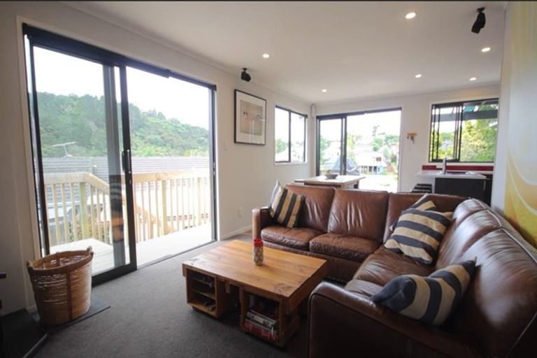 Photo of property in 103 Lynn Road, Bayview, Auckland, 0629