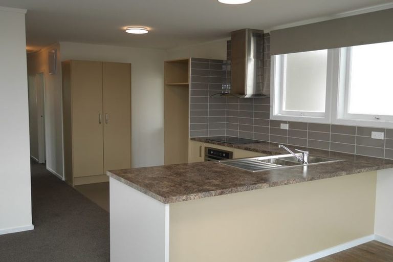 Photo of property in 81 Seaview Road, Paraparaumu Beach, Paraparaumu, 5032