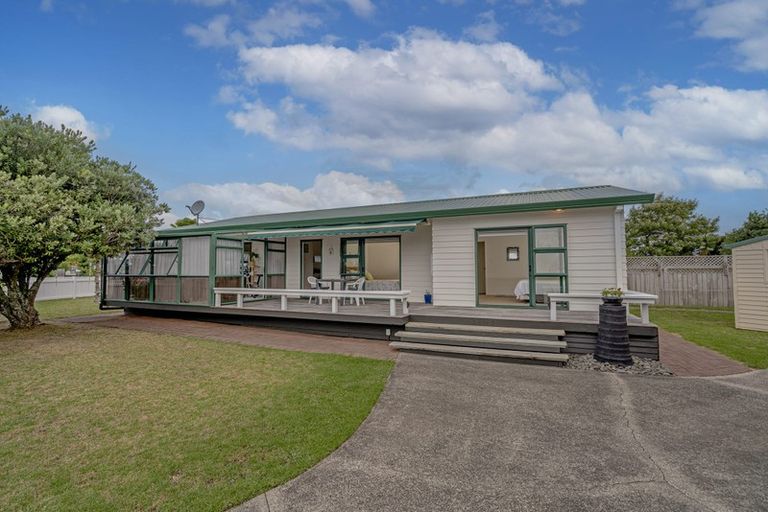 Photo of property in 2 Seascape Avenue, Whitianga, 3510