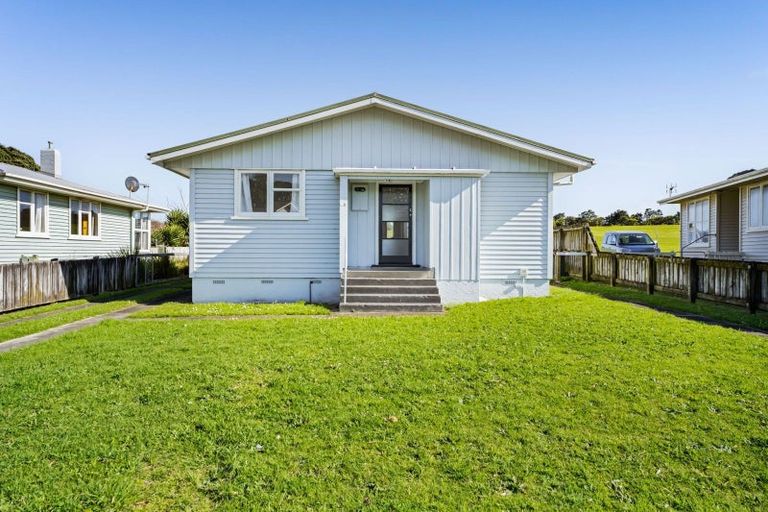 Photo of property in 48 Marama Crescent, Spotswood, New Plymouth, 4310