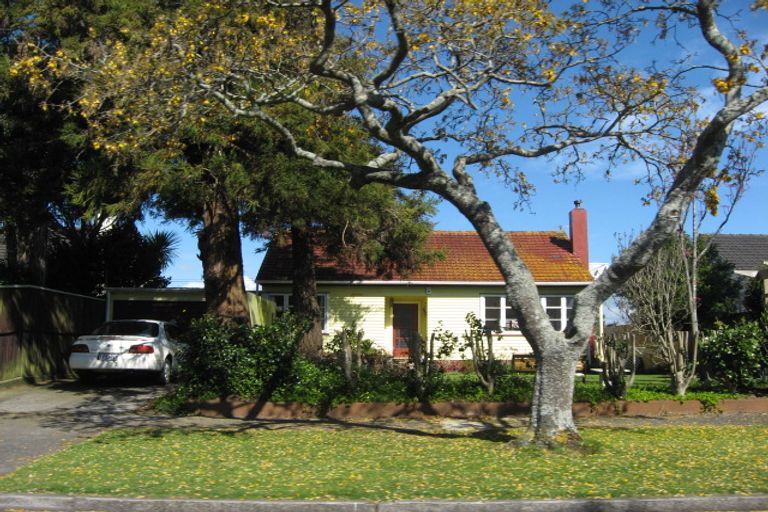 Photo of property in 6 Kaimata Street, Brooklands, New Plymouth, 4310