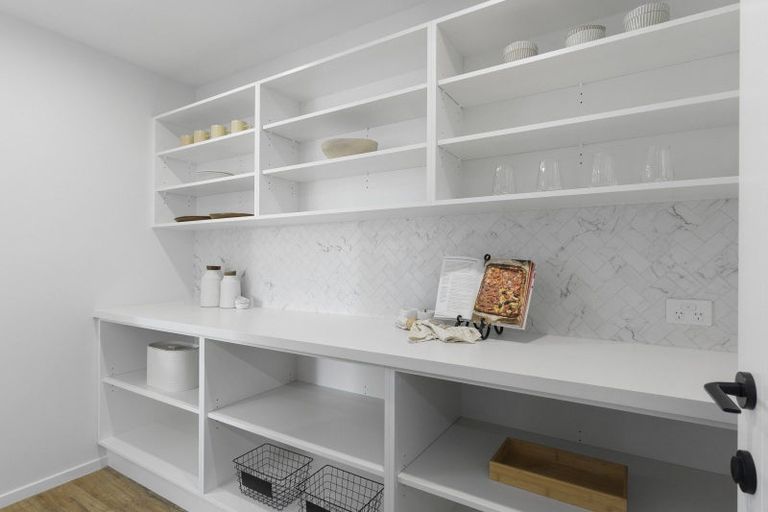 Photo of property in 15 Perehia Mews, Marshland, Christchurch, 8083