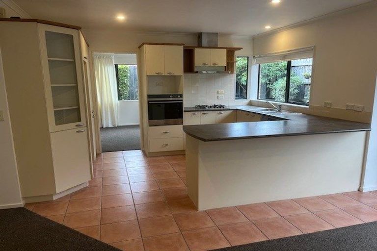 Photo of property in 9 Ardkeen Place, East Tamaki, Auckland, 2016
