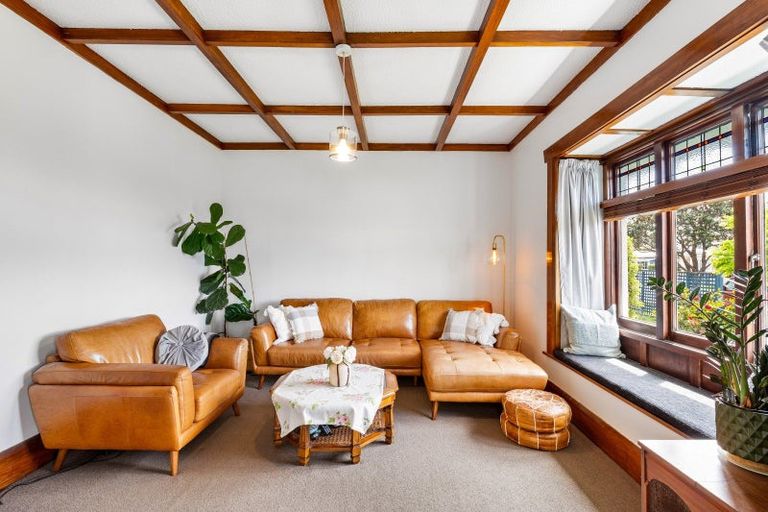 Photo of property in 10 Creagh Street, Te Awa, Napier, 4110