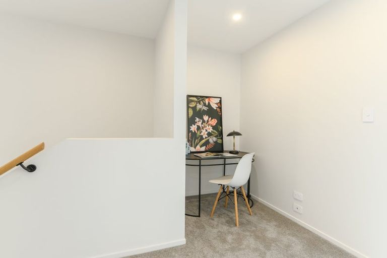 Photo of property in 19d Tawa Road, Te Atatu Peninsula, Auckland, 0610