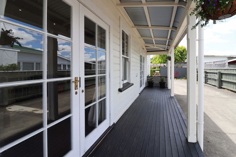 Photo of property in 8 Victoria Street, Carterton, 5713