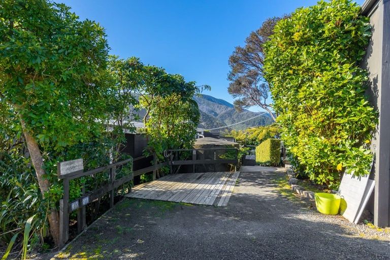 Photo of property in 313 Port Underwood Road, Whatamango Bay, Picton, 7281