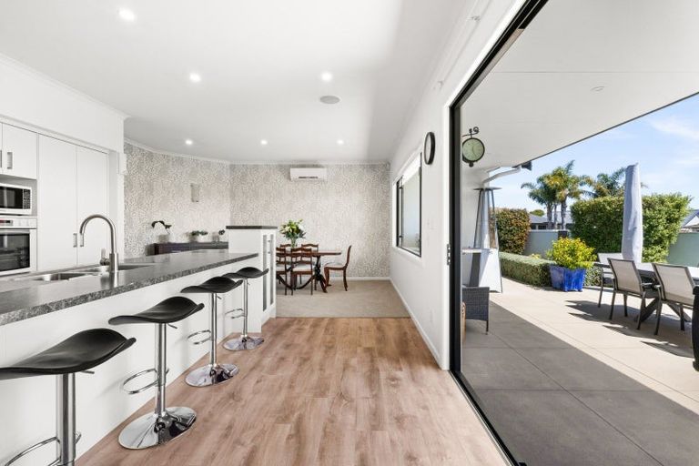 Photo of property in 18 Brookvale Mews, Havelock North, 4130