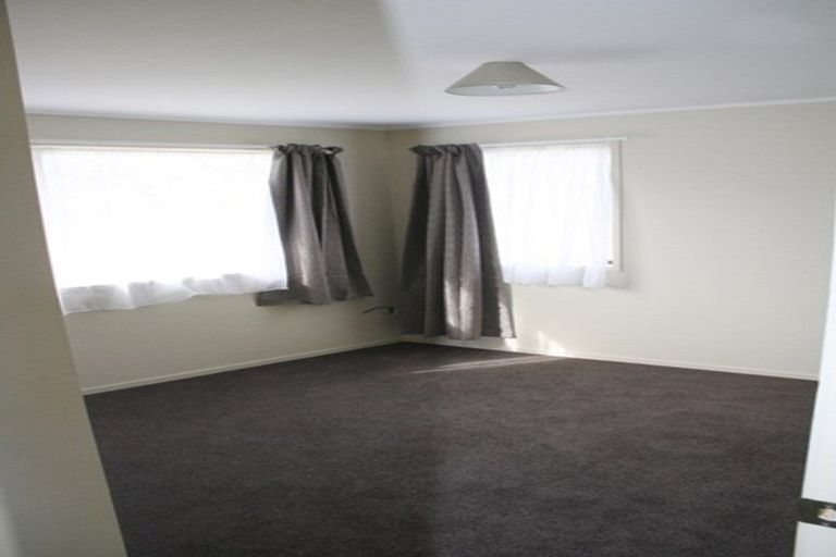 Photo of property in 337 Swanson Road, Ranui, Auckland, 0612