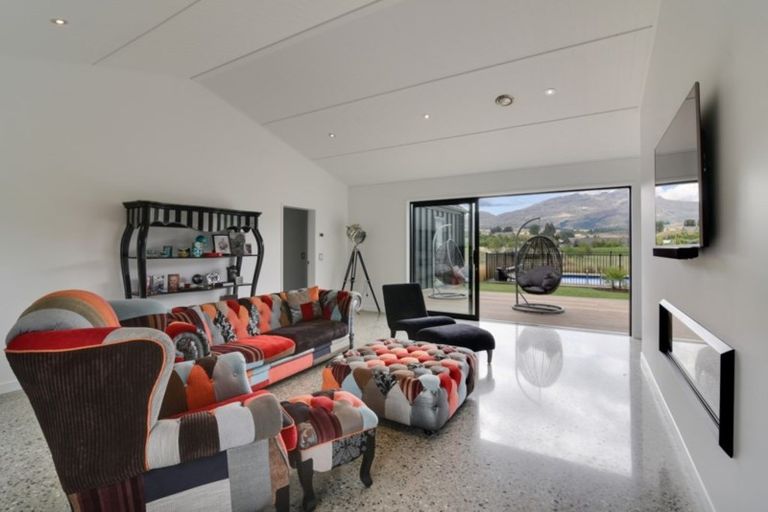 Photo of property in 36 Domain Road, Speargrass Flat, Queenstown, 9371