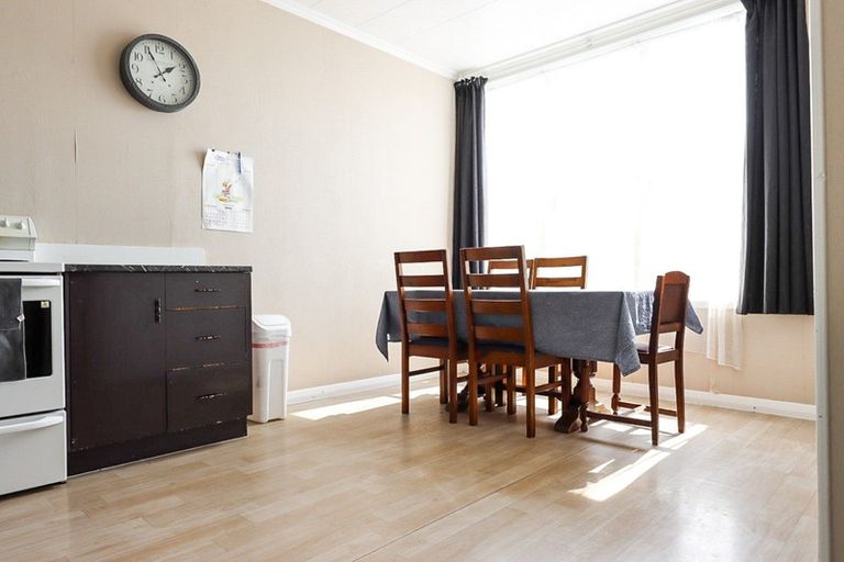 Photo of property in 44 Gordon Street, Dannevirke, 4930