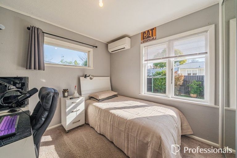 Photo of property in 2/30 Wilford Street, Wallaceville, Upper Hutt, 5018