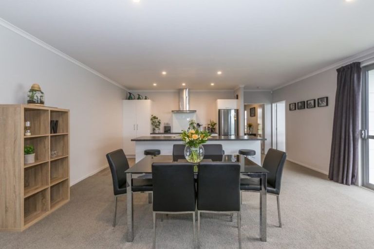 Photo of property in 15 George West Square West, Wigram, Christchurch, 8025