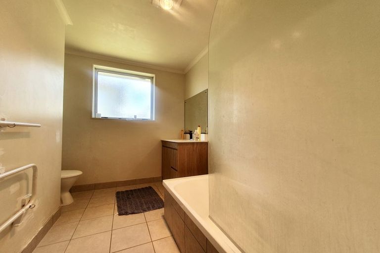 Photo of property in 3a Margarita Rise, Pukekohe, 2120