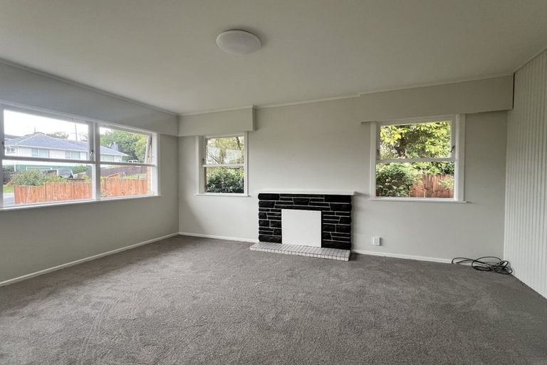 Photo of property in 4 Blenheim Street, Glenfield, Auckland, 0629