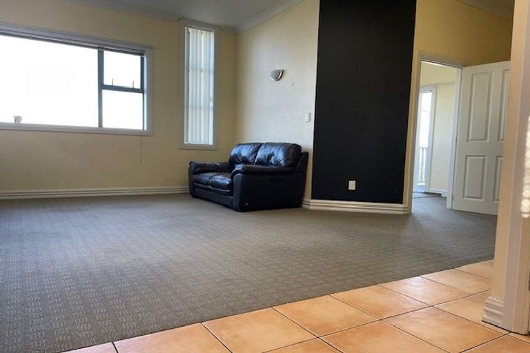 Photo of property in 52 Mitchell Street, Brooklyn, Wellington, 6021