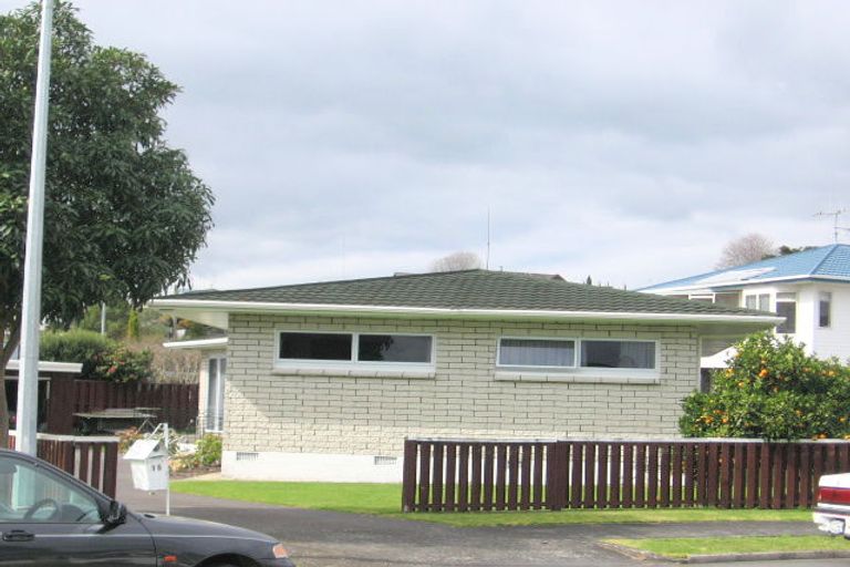 Photo of property in 16 Tupaea Place, Otumoetai, Tauranga, 3110