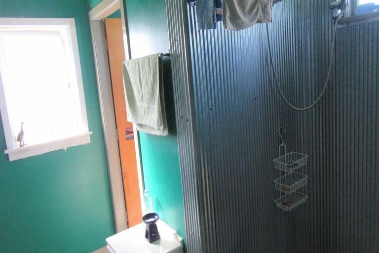 Photo of property in 260 Hannaton Road, Waimate, 7980