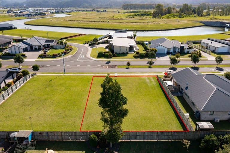 Photo of property in 116 Kupe Drive, Whitianga, 3510