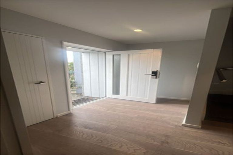 Photo of property in 75 Bordeaux Parade, Te Atatu South, Auckland, 0610