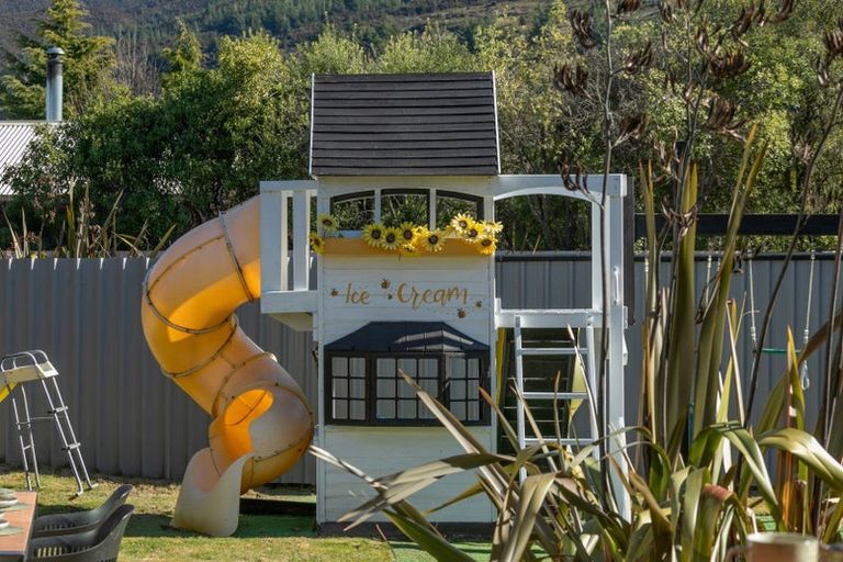 Photo of property in 21 Hewson Crescent, Lake Hawea, Wanaka, 9382