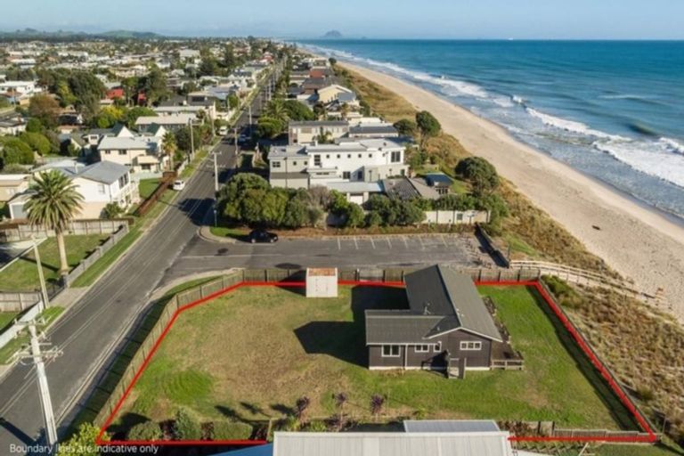 Photo of property in 107 Karewa Parade, Papamoa Beach, Papamoa, 3118