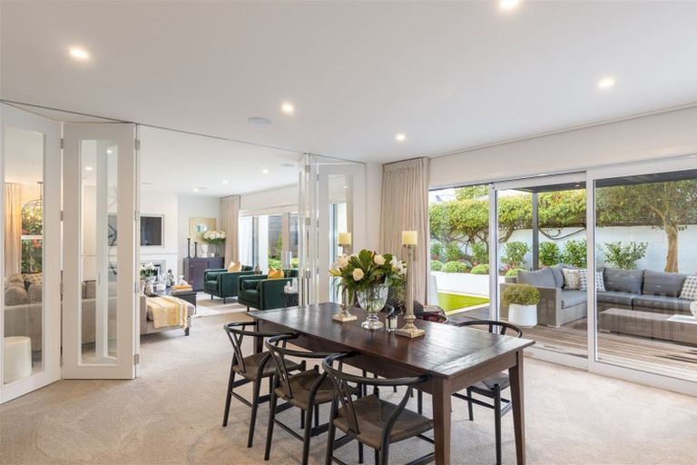 Photo of property in 9b Weka Street, Fendalton, Christchurch, 8041