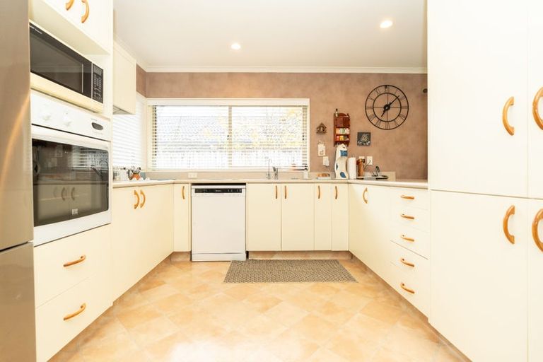 Photo of property in 7 Dixon Road, Fitzroy, Hamilton, 3206