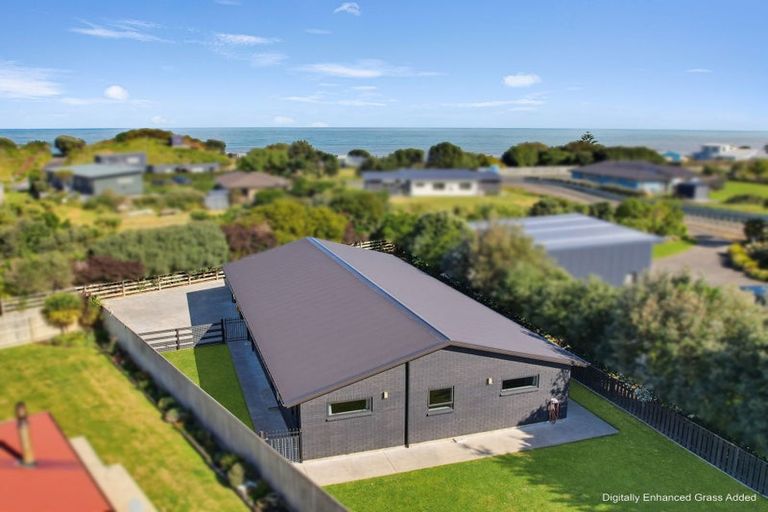 Photo of property in 9 Golf Vue Place, Castlecliff, Whanganui, 4501
