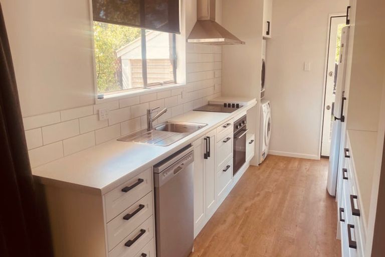 Photo of property in 1/18 Rembrandt Place, Burnside, Christchurch, 8053