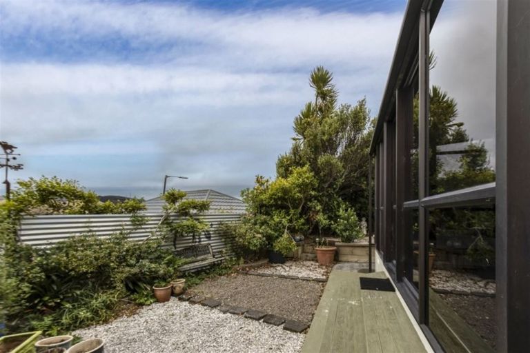 Photo of property in 151 Mark Avenue, Grenada Village, Wellington, 6037