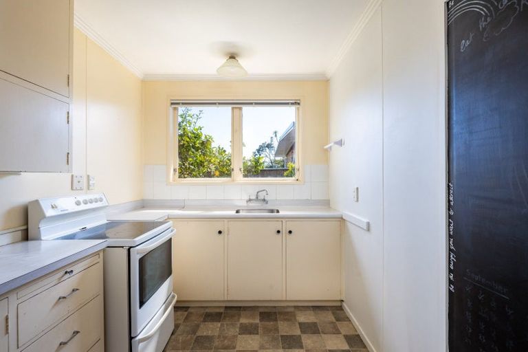 Photo of property in 16b Te Mete Terrace, Merrilands, New Plymouth, 4312