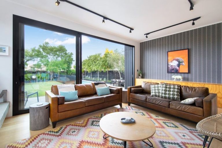 Photo of property in 49 Moa Road, Point Chevalier, Auckland, 1022