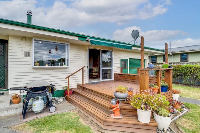 Photo of property in 17 Alamein Crescent, Onekawa, Napier, 4110