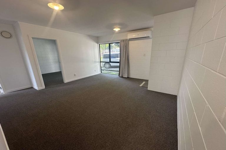 Photo of property in 5/12 Wood Street, Wallaceville, Upper Hutt, 5018