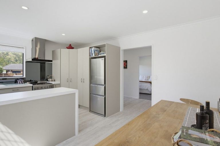 Photo of property in 10 Sams Way, Raumati South, Paraparaumu, 5032