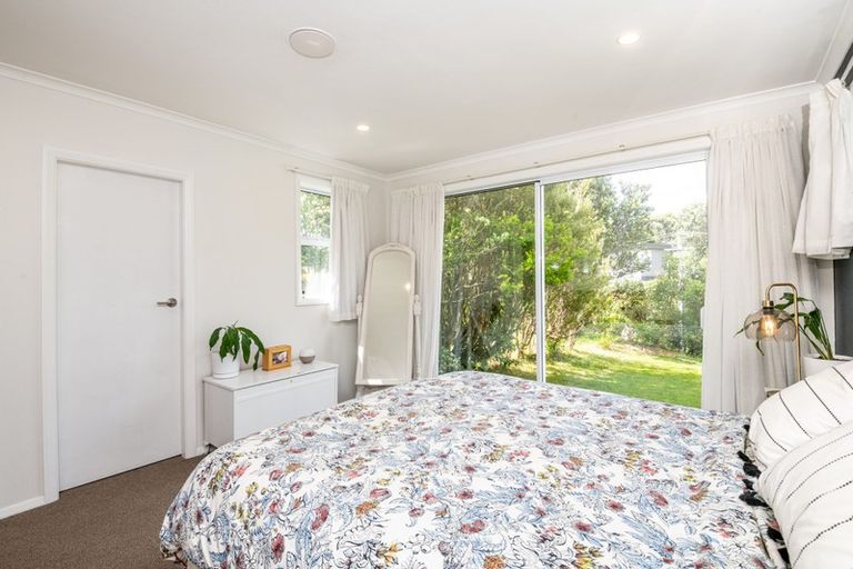 Photo of property in 8 Tui Terrace, Tawa, Wellington, 5028