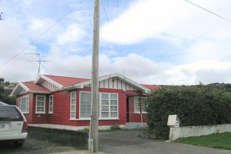 Photo of property in 50 Oxford Street, Tawa, Wellington, 5028