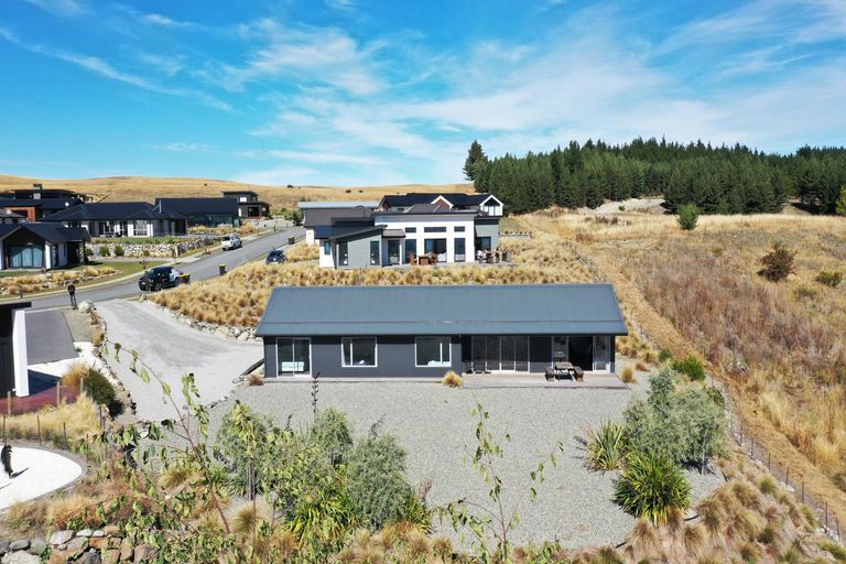 Photo of property in 22 Mistake Drive, Lake Tekapo, 7999