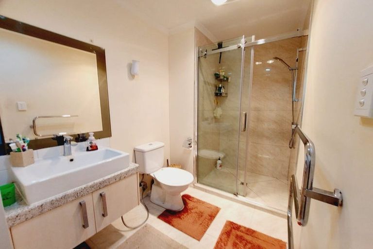 Photo of property in 8 Reins Road, Takanini, 2112