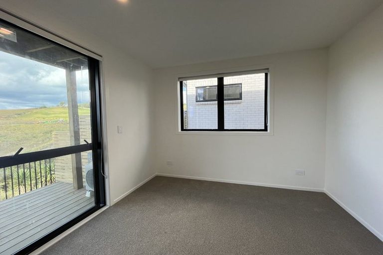 Photo of property in 7/23 Makomako Drive, Orewa, 0931
