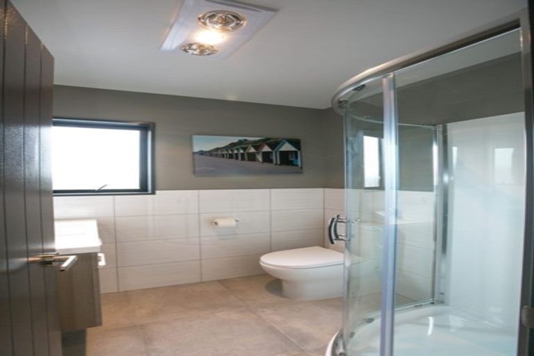 Photo of property in 5 Wharenui Road, Upper Riccarton, Christchurch, 8041