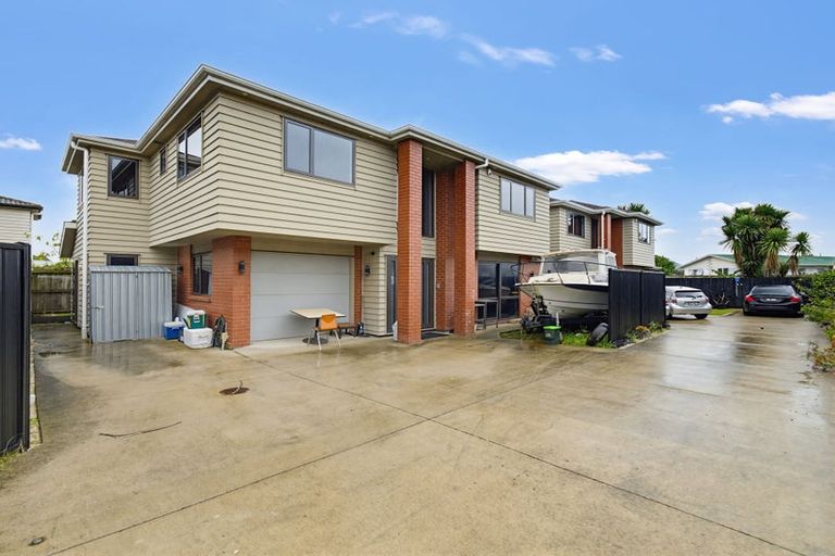 Photo of property in 56a Cambridge Terrace, Papatoetoe, Auckland, 2025